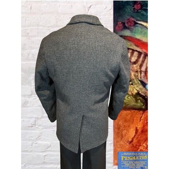 Pendleton 42R Gray Flanel Plaid Patch Pockets Action Back Blazer Sport Jacket - Picture 8 of 15